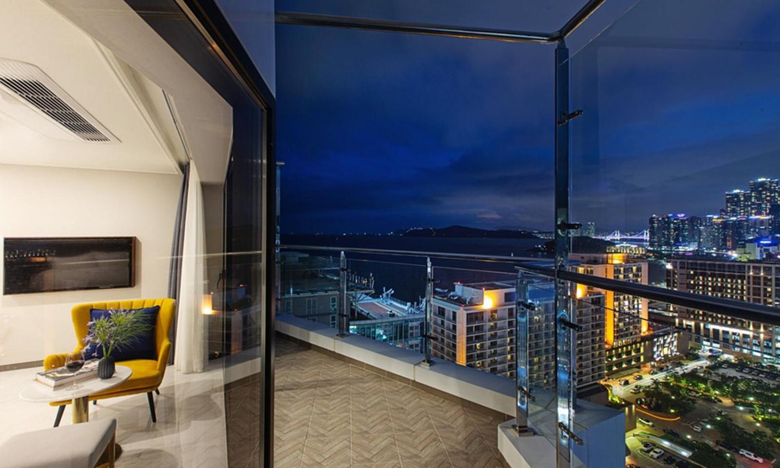 Busan Yeongmu Parade Hotel Haeundae Beach Εξωτερικό φωτογραφία